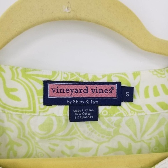 Vineyard Vines Women's Seashell Print Eyelet Lace Edge Top Lime Green Size Small - Picture 4 of 4